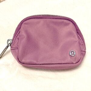 lululemon athletica Everywhere Belt Bag Nano lavender lux silver like new
